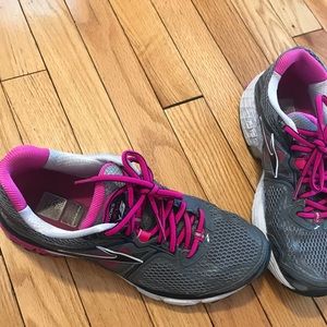 Women’s Brooks Ravenna 5